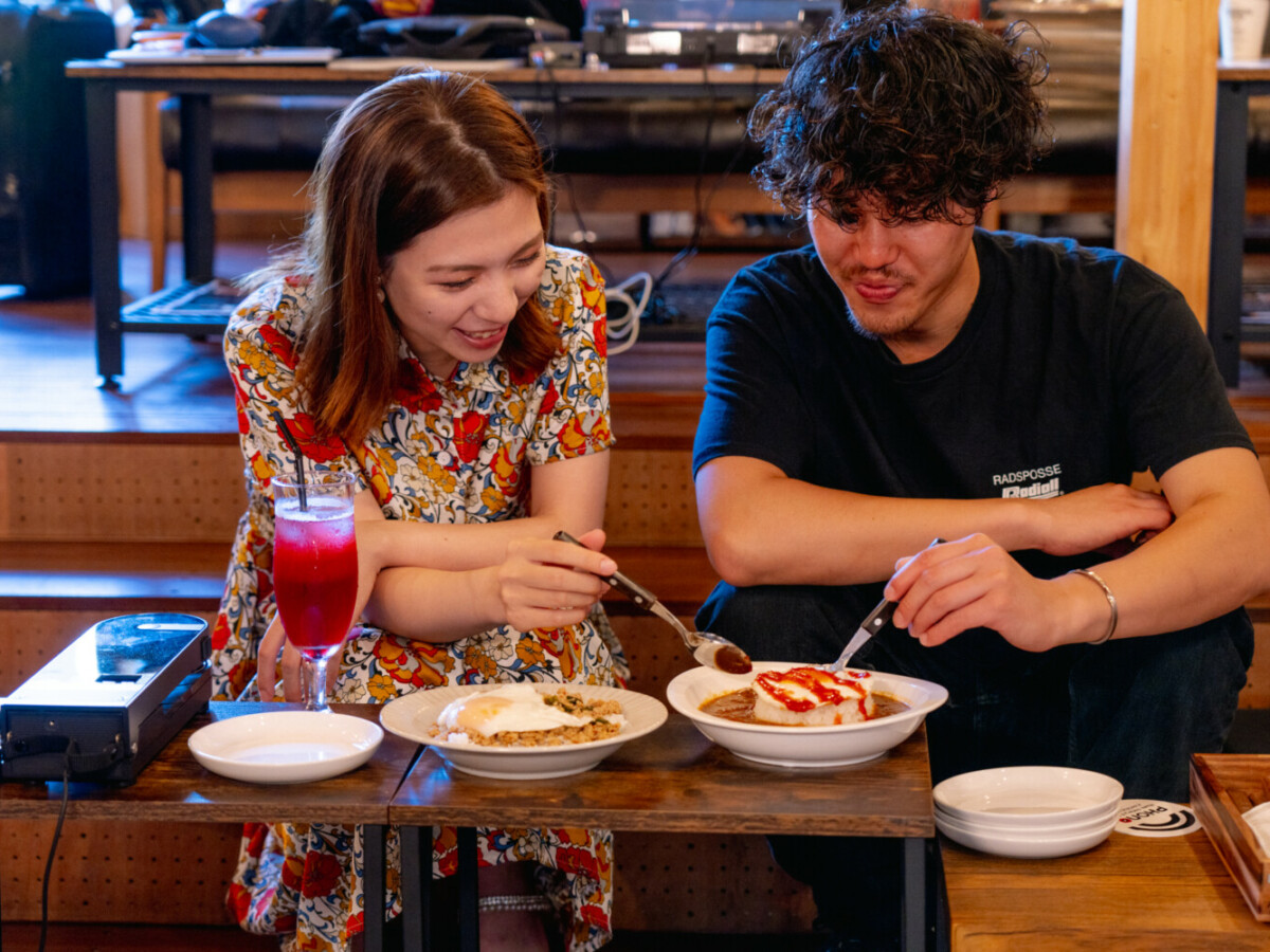 レコード カフェ 鎌倉 店内 映画 シネマカフェ 食事 カップル